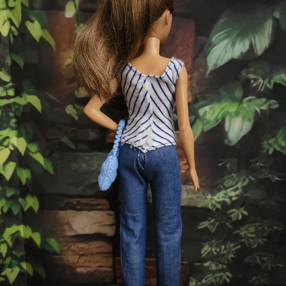 Barbies - Picture 5 of 10